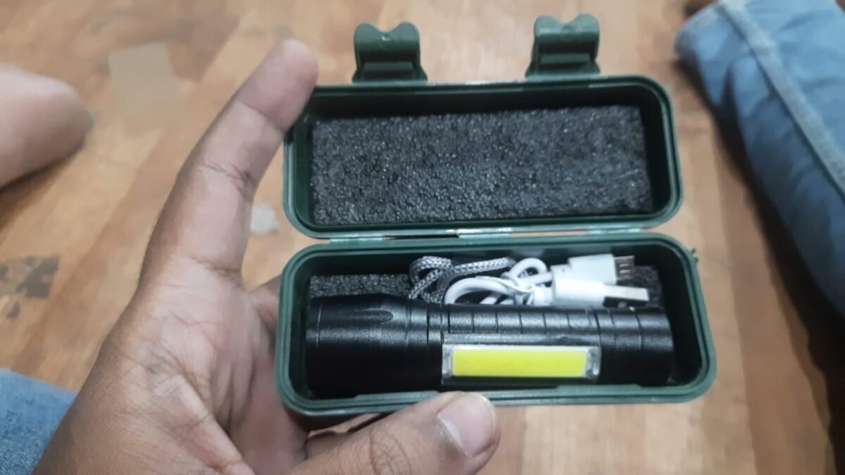 Mini USB Rechargeable Torch Light - Image 9