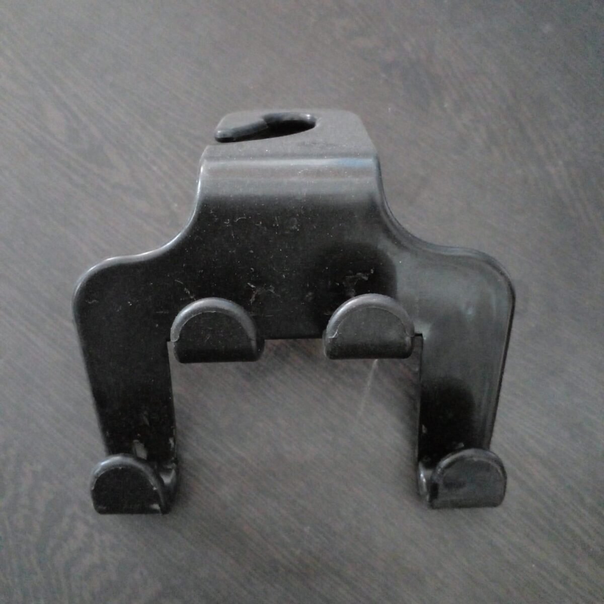 Multifunctional Car Seat Headrest Hanger | Car Interior Accessories (Pack of 2) - Image 6