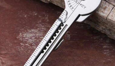 8 in 1 Key Shaped Multitool