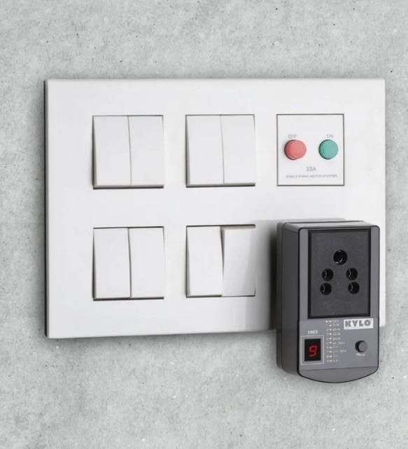 6198066089 Automatic Cut Off Timer Switch Plug - Image 1
