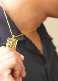 Gold Plated Ganeshji Pendant with Chain - Image 4
